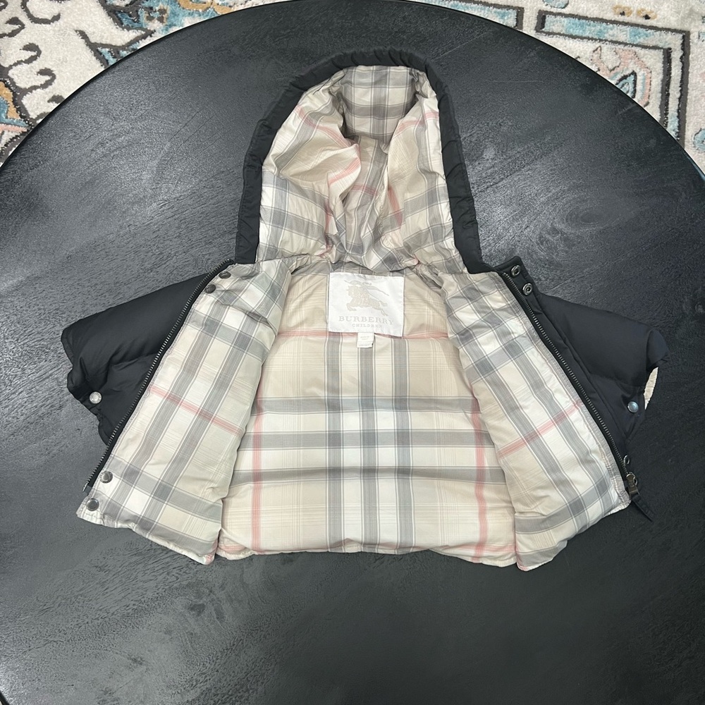 💎RARE💎Burberry Infant Hooded Puffer Poncho OS